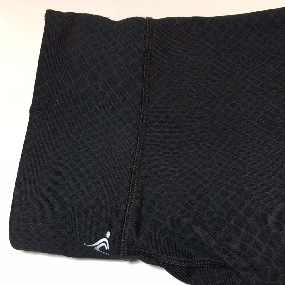 Nancy Rose Performance Yoga Pants View 5